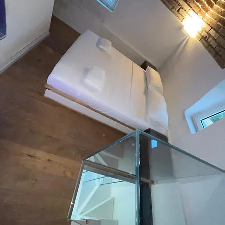 The Tower Apartment Rom