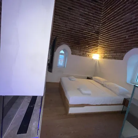 The Tower Apartment Rom
